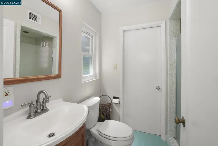 1051 San Rafael, San Leandro, California 94577