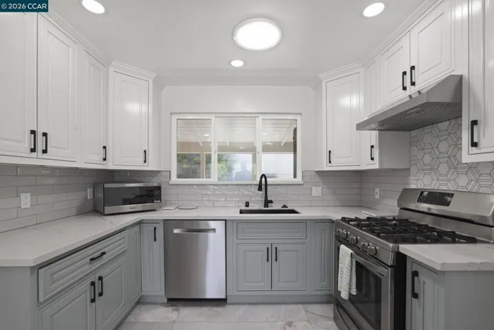 1051 San Rafael, San Leandro, California 94577