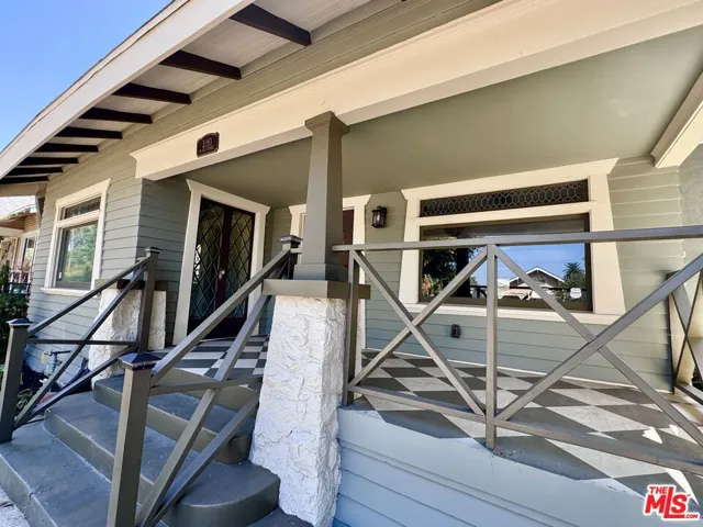 2180 W 31st Street, Los Angeles, California 90018