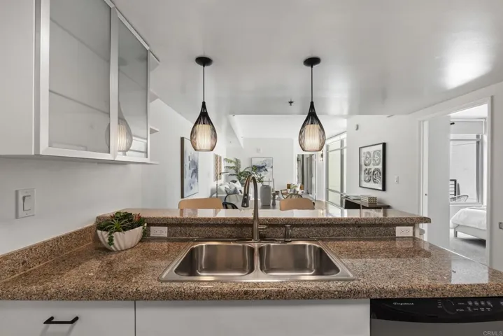 425 W Beech Street 403, San Diego, California 92101