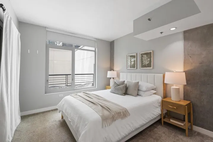 425 W Beech Street 403, San Diego, California 92101