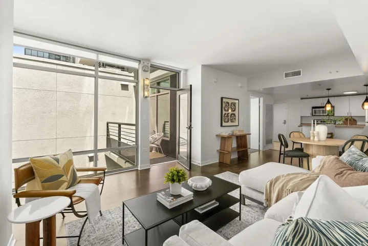 425 W Beech Street 403, San Diego, California 92101