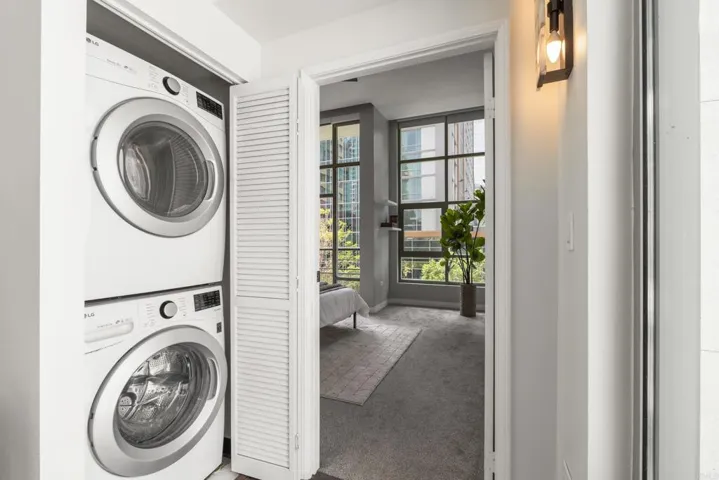 425 W Beech Street 403, San Diego, California 92101