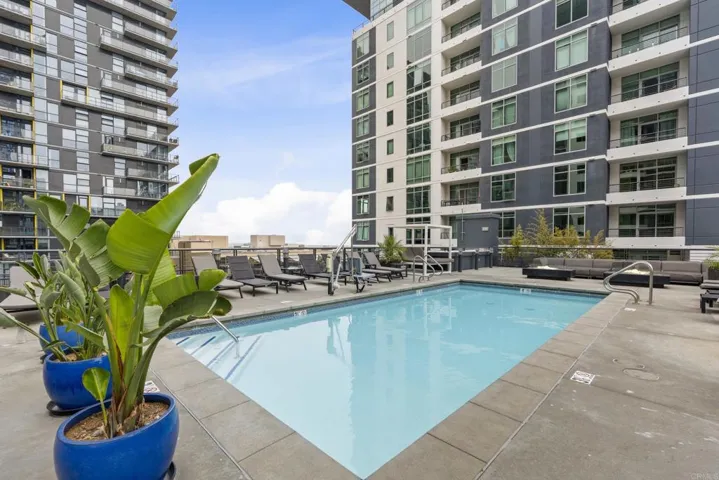 425 W Beech Street 403, San Diego, California 92101