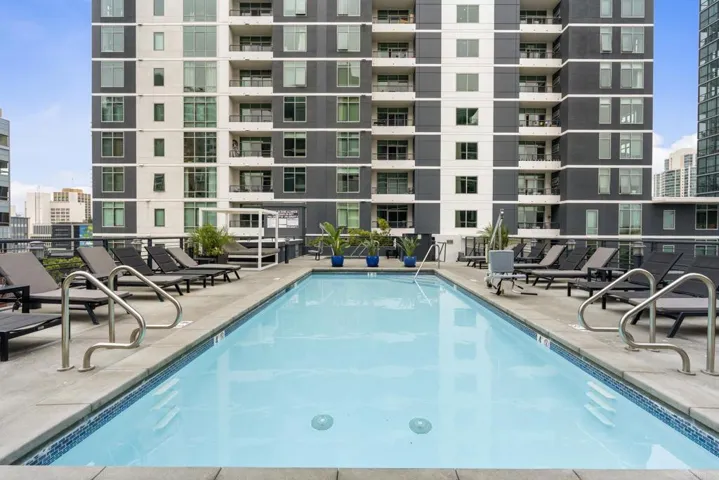 425 W Beech Street 403, San Diego, California 92101