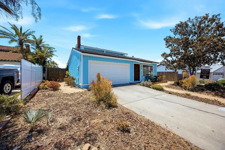 6731 Lofty View, San Diego, California 92120