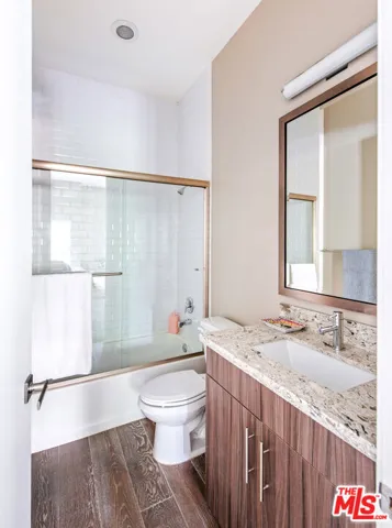 1882 Lucretia Avenue, Los Angeles, California 90026