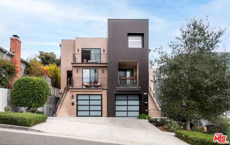 1882 Lucretia Avenue, Los Angeles, California 90026