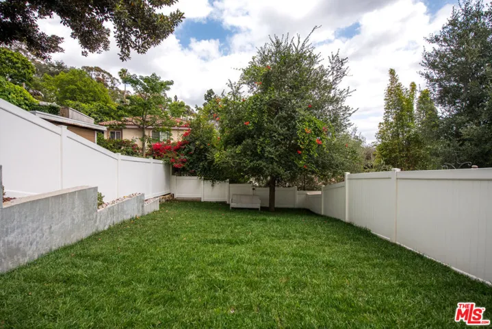 1882 Lucretia Avenue, Los Angeles, California 90026