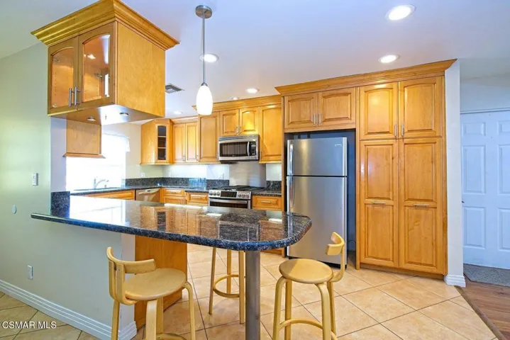 10041 Oso Avenue, Chatsworth, California 91311 — photo 5