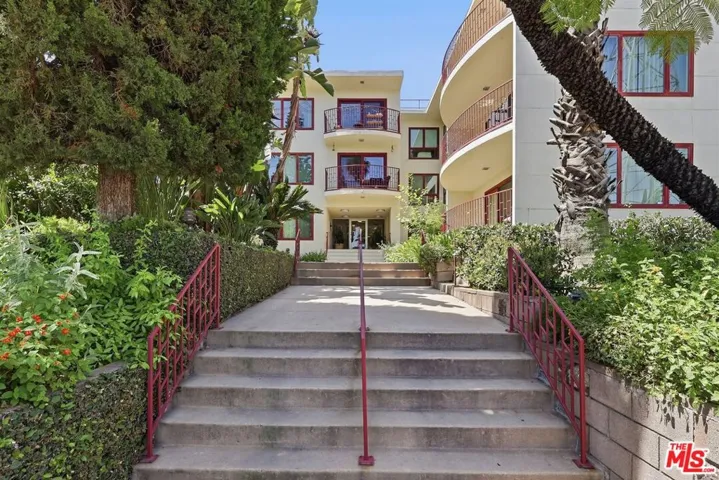 3407 Huxley Street 36, Los Angeles, California 90027