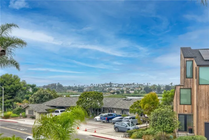 543 Laguna Drive, Carlsbad, California 92008