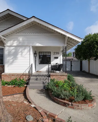 239 W Palm, Monrovia, California 91016