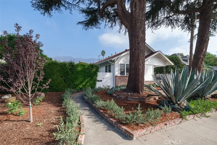 239 W Palm, Monrovia, California 91016