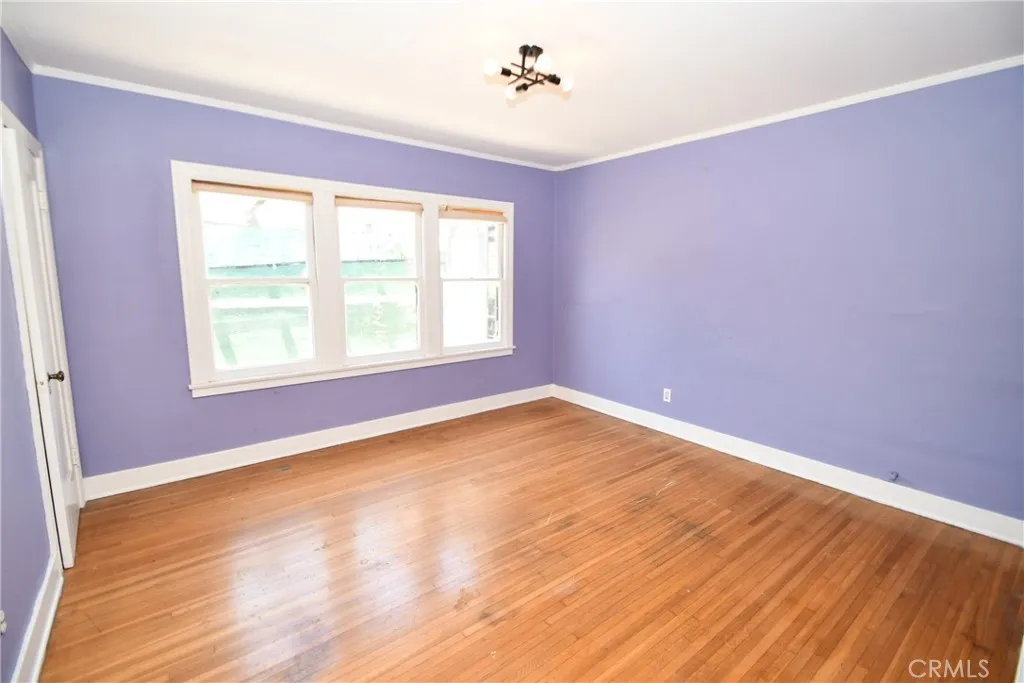 Main house bedroom 1