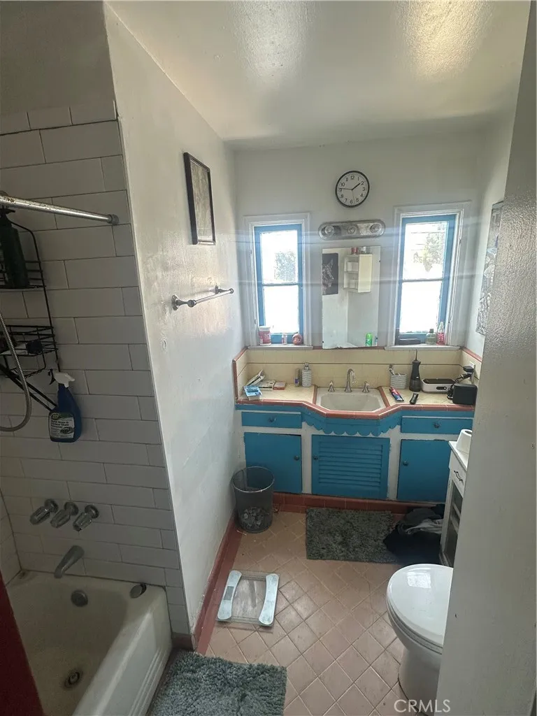 1357 Bathroom