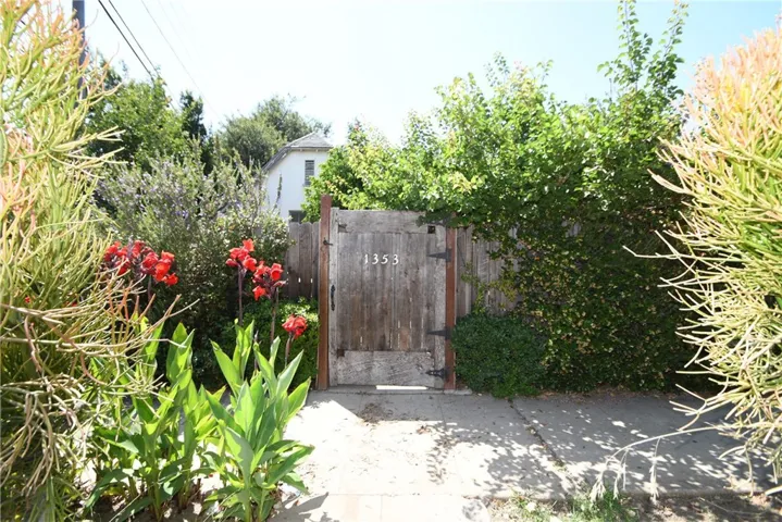 Front entrance to property