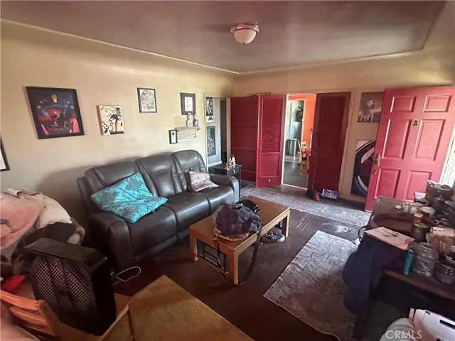 1357 Living room