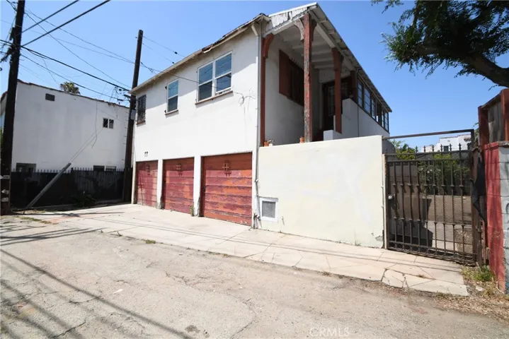 Alley access garages