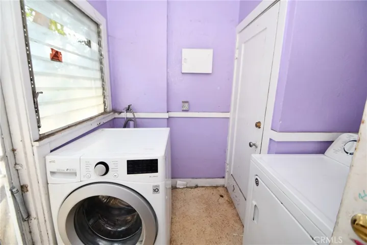 Washer and dryer included