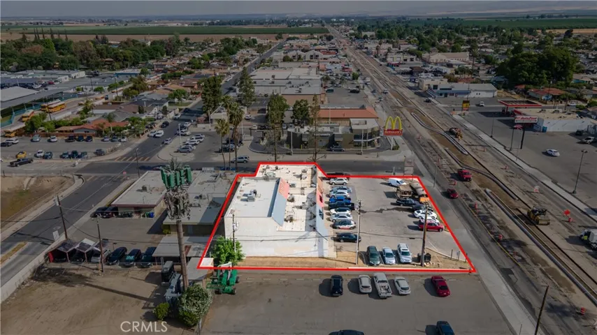 10400 Main Street, Lamont, California 93241