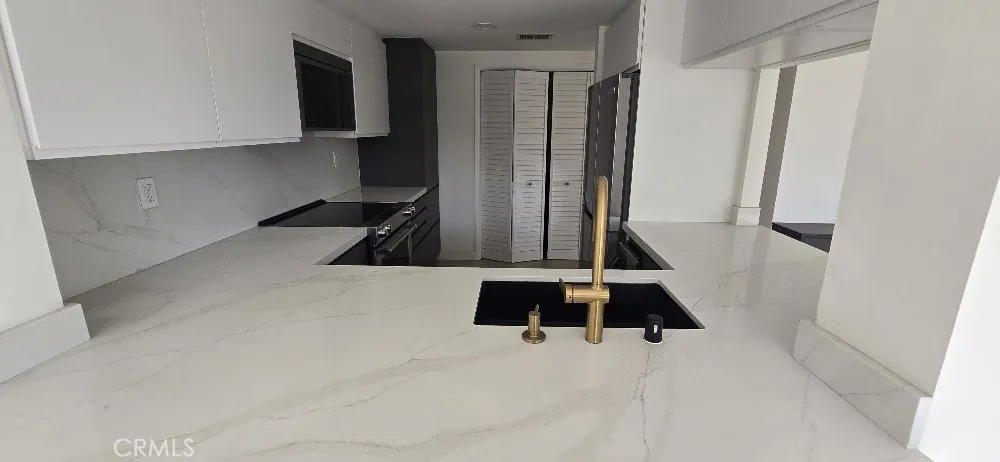 850 E Ocean Boulevard 301, Long Beach, California 90802