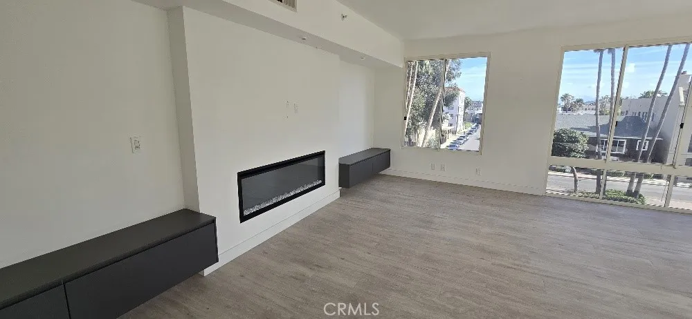 850 E Ocean Boulevard 301, Long Beach, California 90802