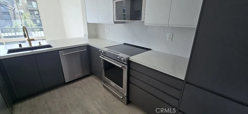 850 E Ocean Boulevard 301, Long Beach, California 90802