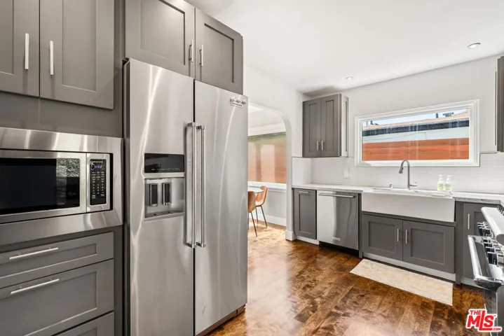 516 N Mansfield Avenue, Los Angeles, California 90036