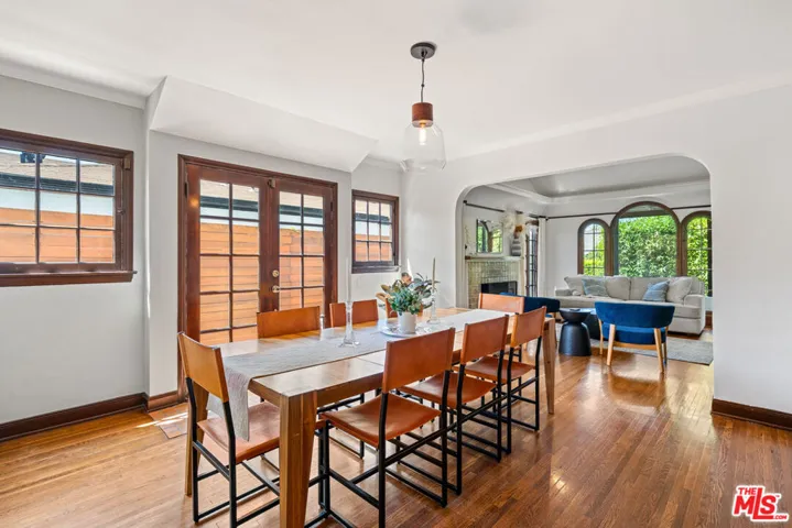 516 N Mansfield Avenue, Los Angeles, California 90036