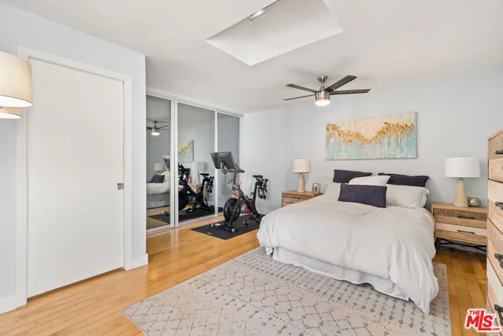 516 N Mansfield Avenue, Los Angeles, California 90036