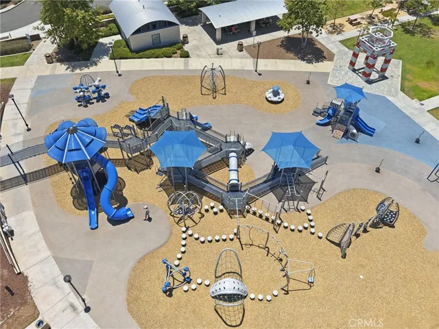 aerial view of "Veteran's park"