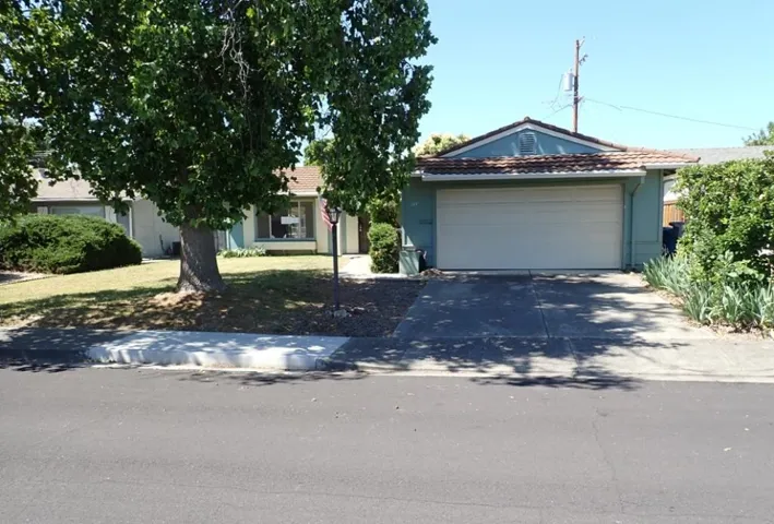 169 Rainier Circle, Vacaville, California 95687