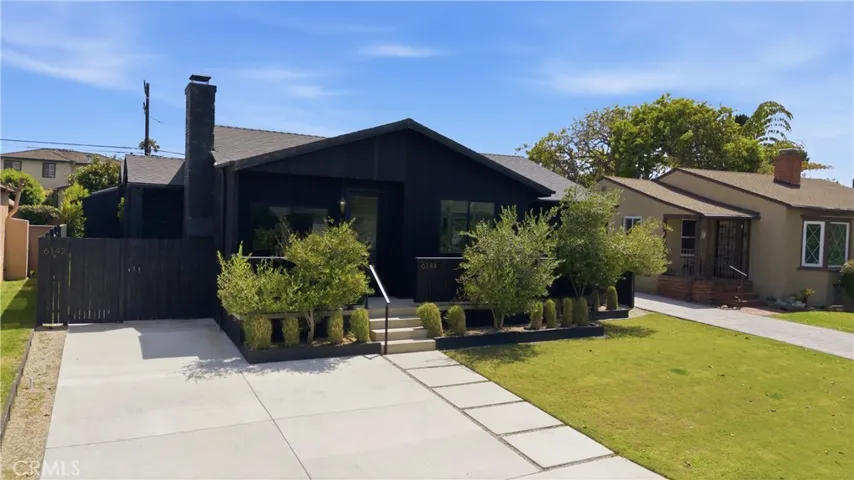 Exterior View Front