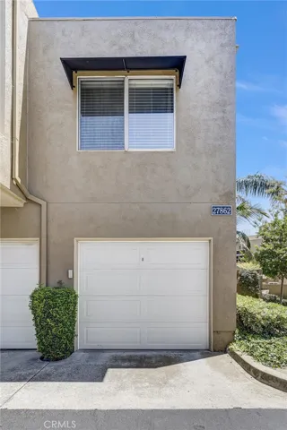 1 car garage