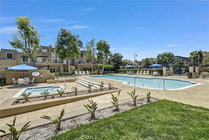 Association pool and spa