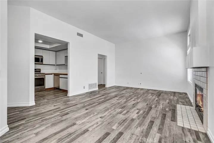 27868 Auburn, Mission Viejo, California 92691