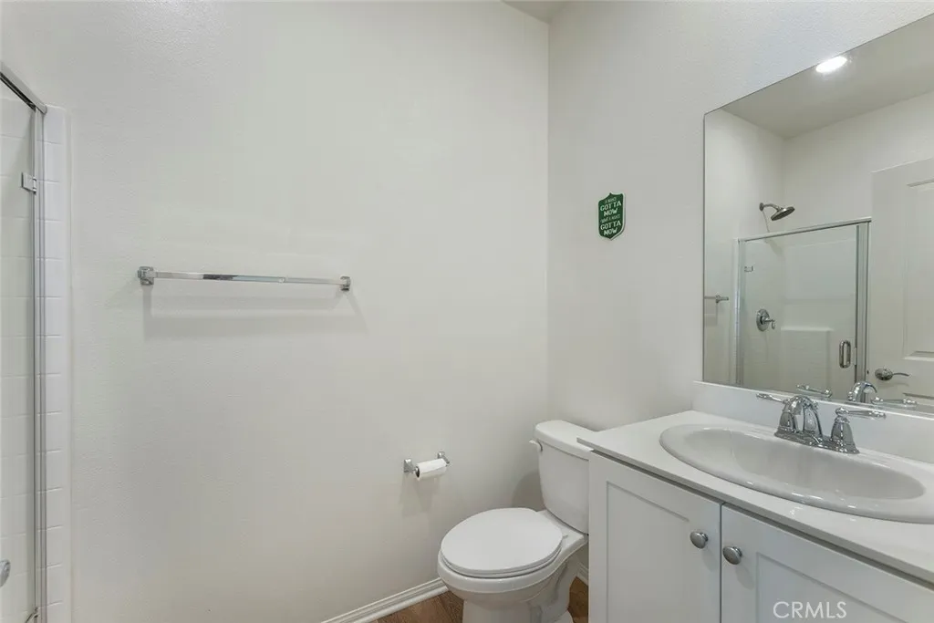 Hall bath #2