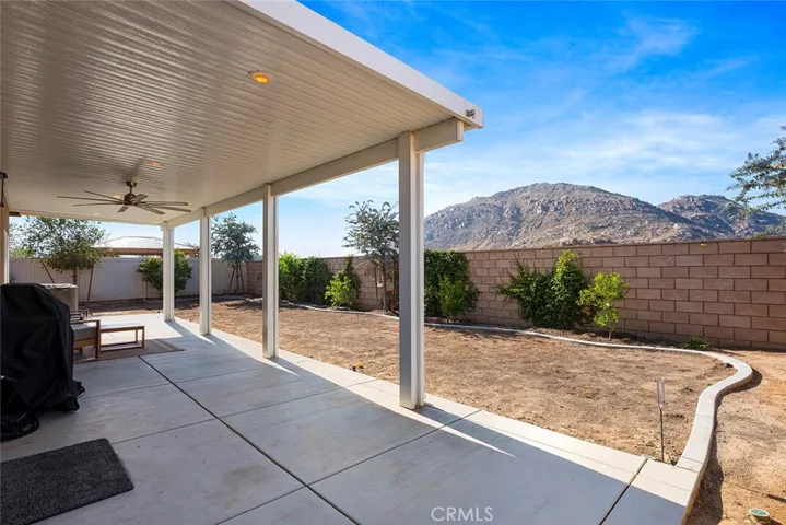 Aluma-wood Covered Patio & great views of the mountains nearby.