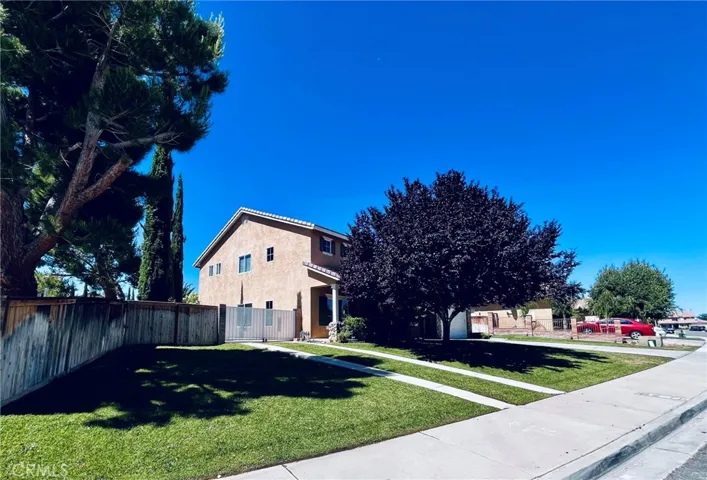 12431 Blazing Star Lane, Victorville, California 92392