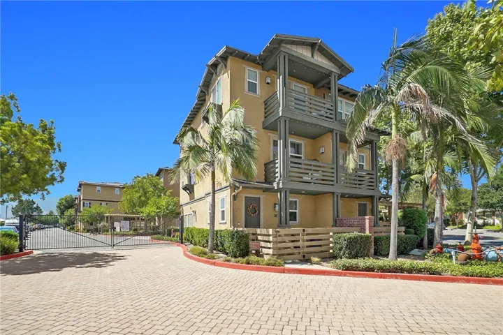 441 S Glendora Avenue, Glendora, California 91741
