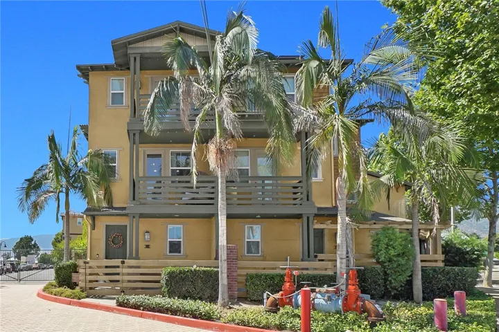 441 S Glendora Avenue, Glendora, California 91741