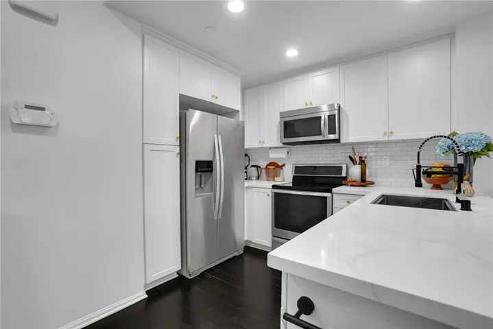 441 S Glendora Avenue, Glendora, California 91741