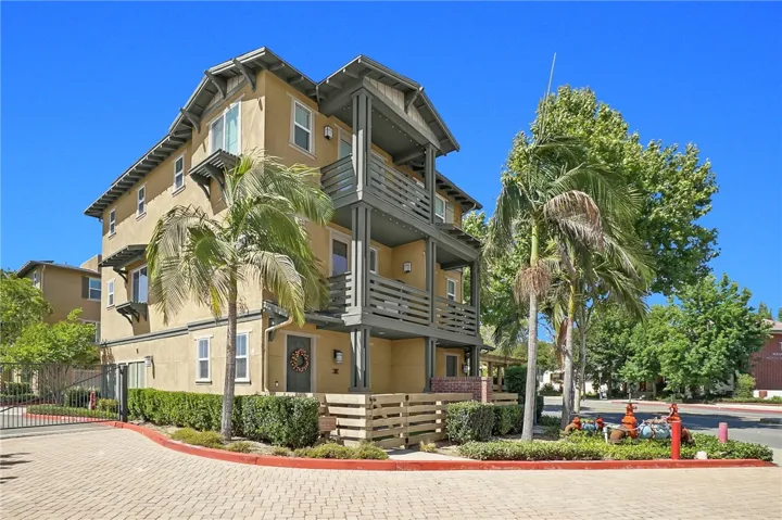441 S Glendora Avenue, Glendora, California 91741