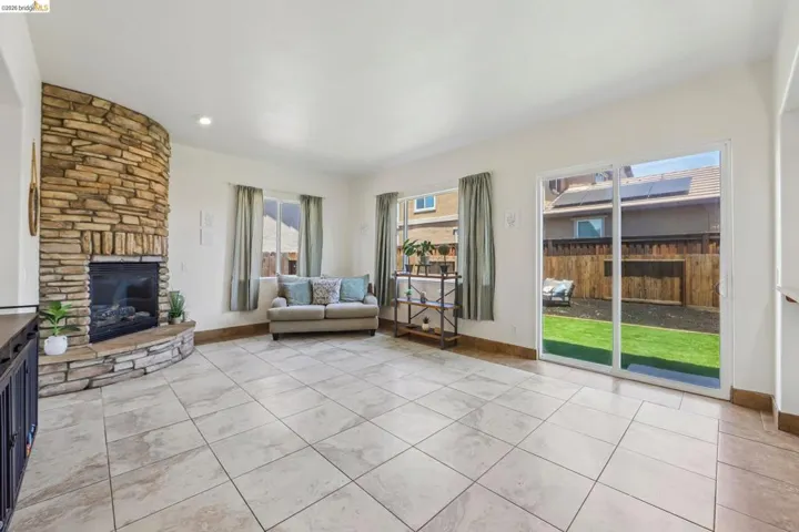 19 Minaret Rd, Oakley, California 94561
