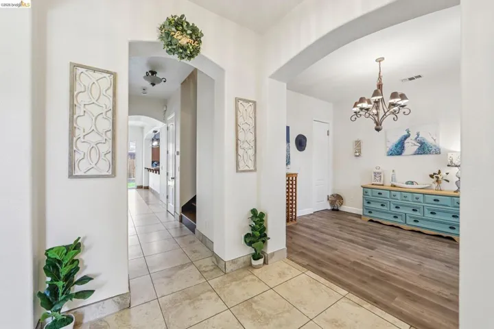 19 Minaret Rd, Oakley, California 94561