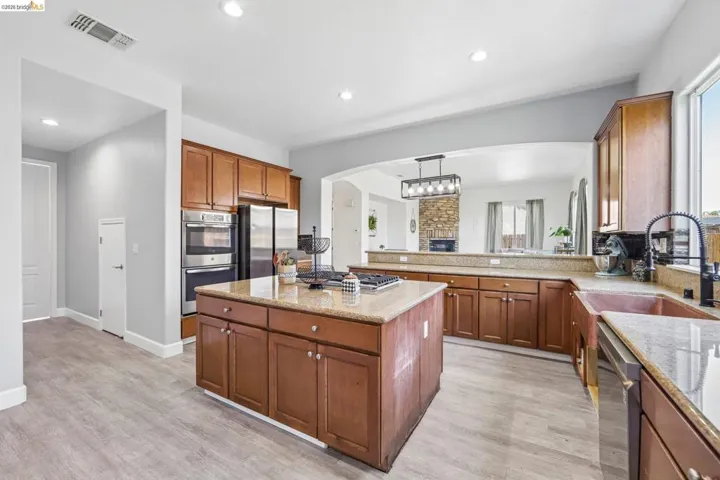 19 Minaret Rd, Oakley, California 94561