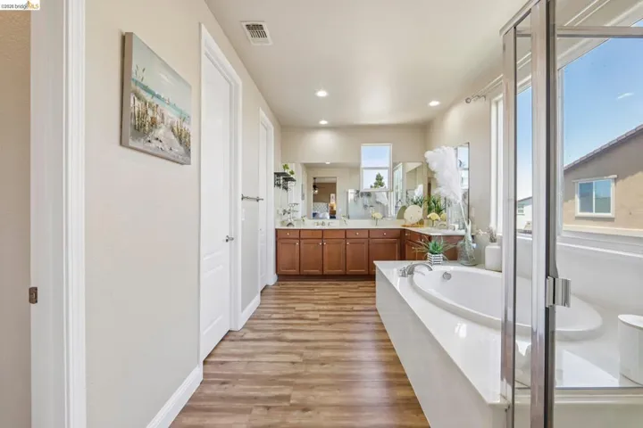 19 Minaret Rd, Oakley, California 94561