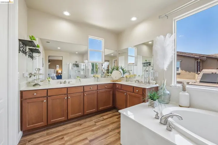 19 Minaret Rd, Oakley, California 94561
