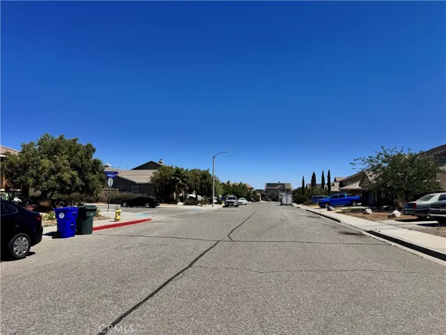 10983 Bay Shore Street, Victorville, California 92392